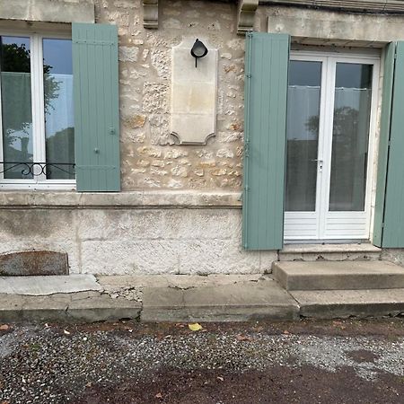 T2 Renove Proche Des Arenes Apartman Saintes Kültér fotó