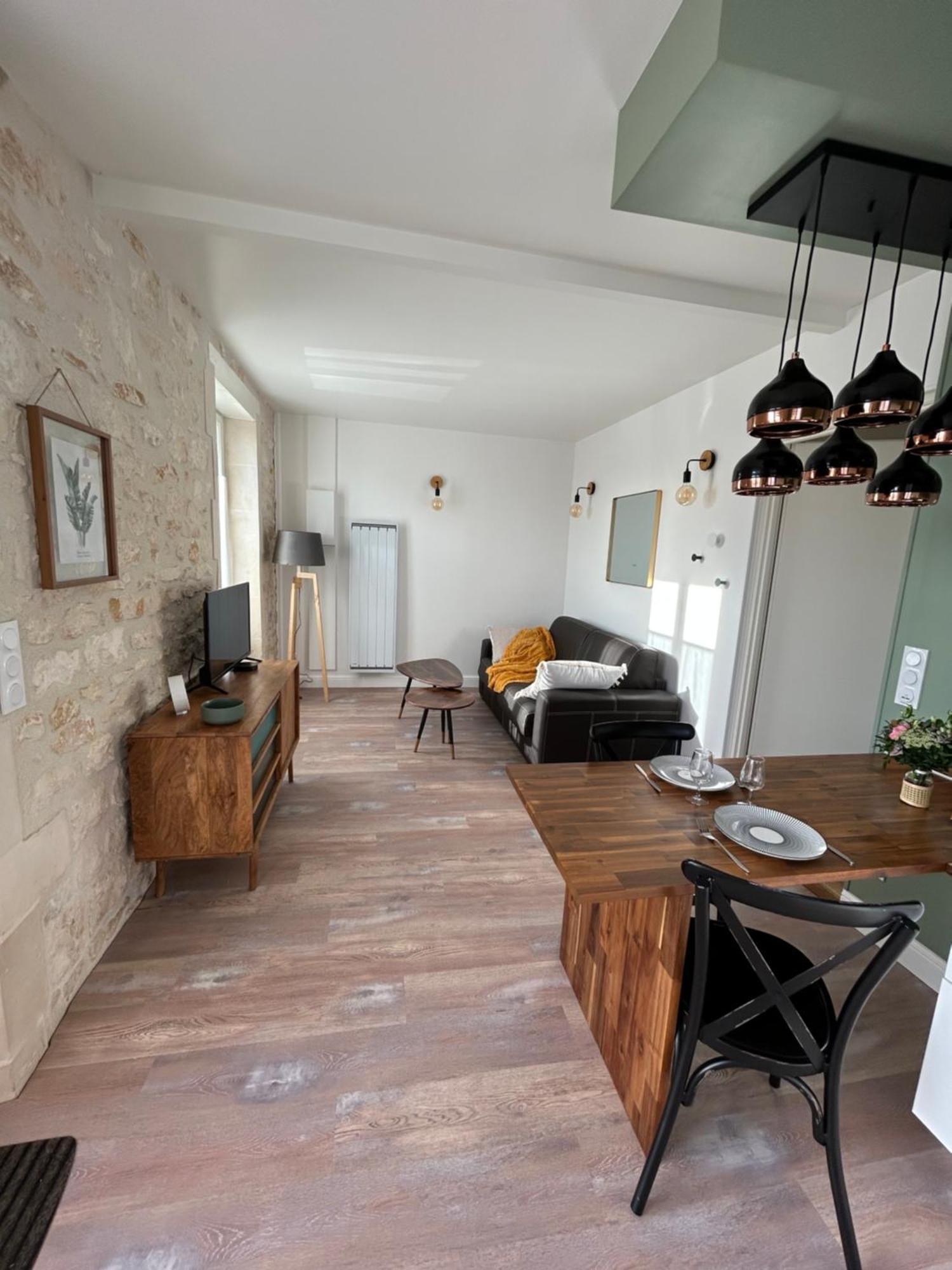 T2 Renove Proche Des Arenes Apartman Saintes Kültér fotó