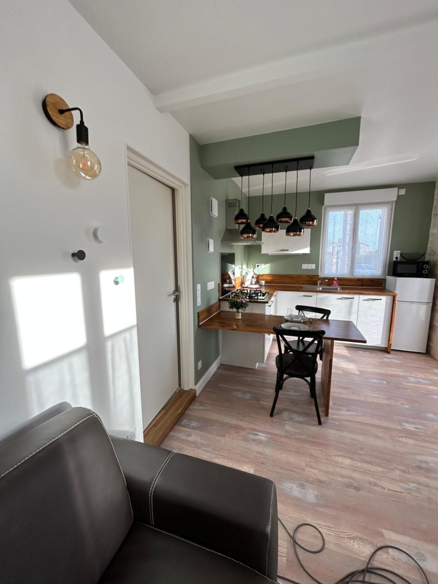 T2 Renove Proche Des Arenes Apartman Saintes Kültér fotó